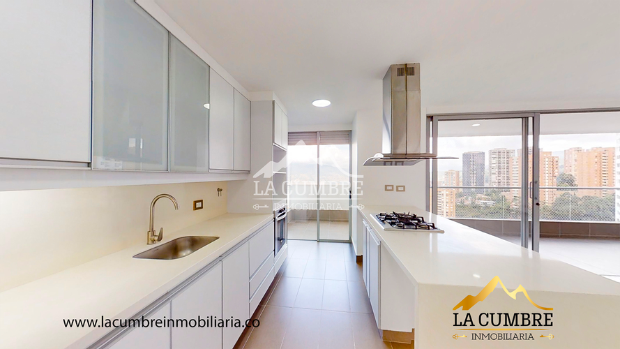 Apartamento de 3 alcobas en arriendo en La Calera, Medellín, 180 m² · foto 11 de 18