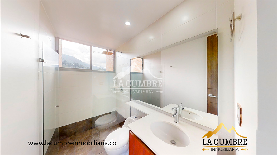 Apartamento de 3 alcobas en arriendo en La Calera, Medellín, 180 m² · foto 16 de 18