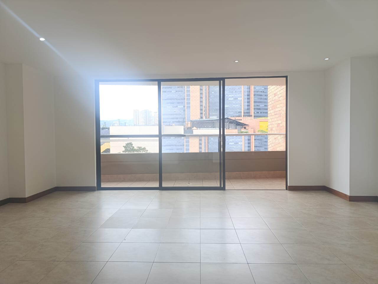 Apartamento en venta en El Poblado, Medellín · foto 3 de 19