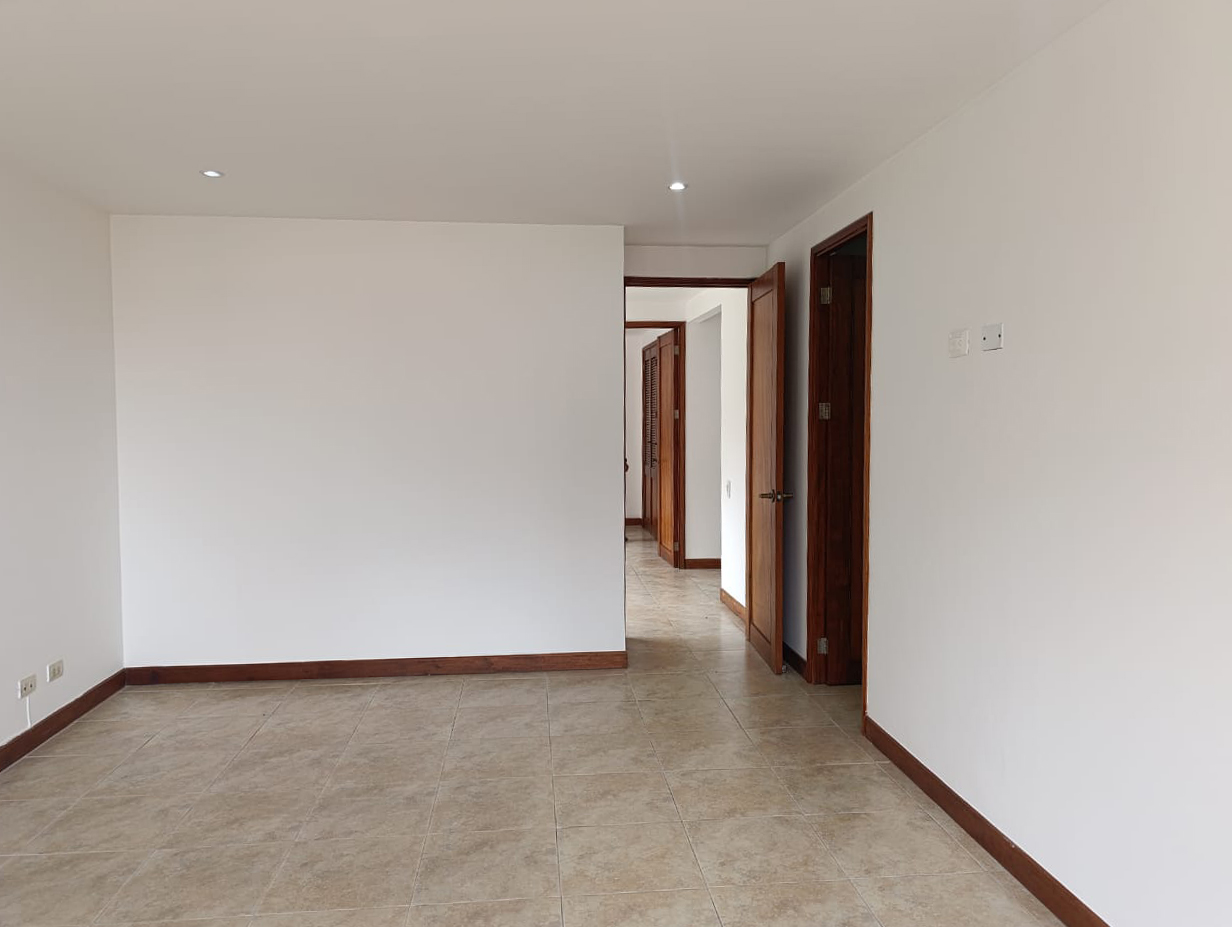 Apartamento en venta en El Poblado, Medellín · foto 6 de 19