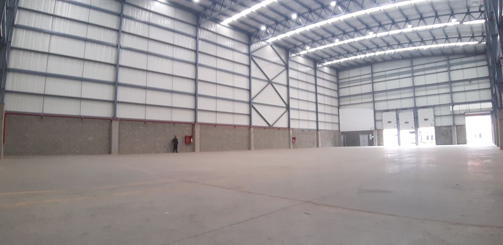 Bodega en arriendo en Zona Industrial, Yumbo, 1400 m² · foto 2 de 24
