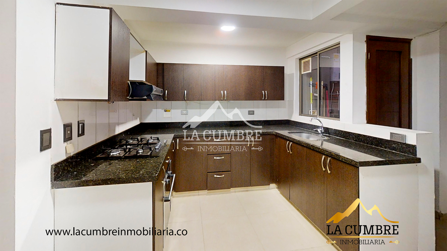 Apartamento de 3 alcobas en arriendo en La Florida, Medellín, 206 m² · foto 8 de 19