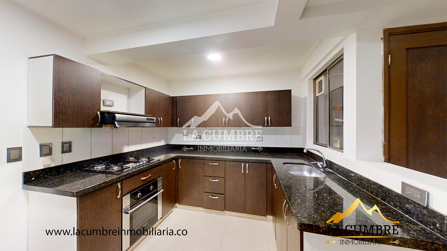 Apartamento de 3 alcobas en arriendo en La Florida, Medellín, 206 m² · foto 9 de 19