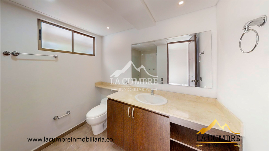 Apartamento de 3 alcobas en arriendo en La Florida, Medellín, 206 m² · foto 14 de 19
