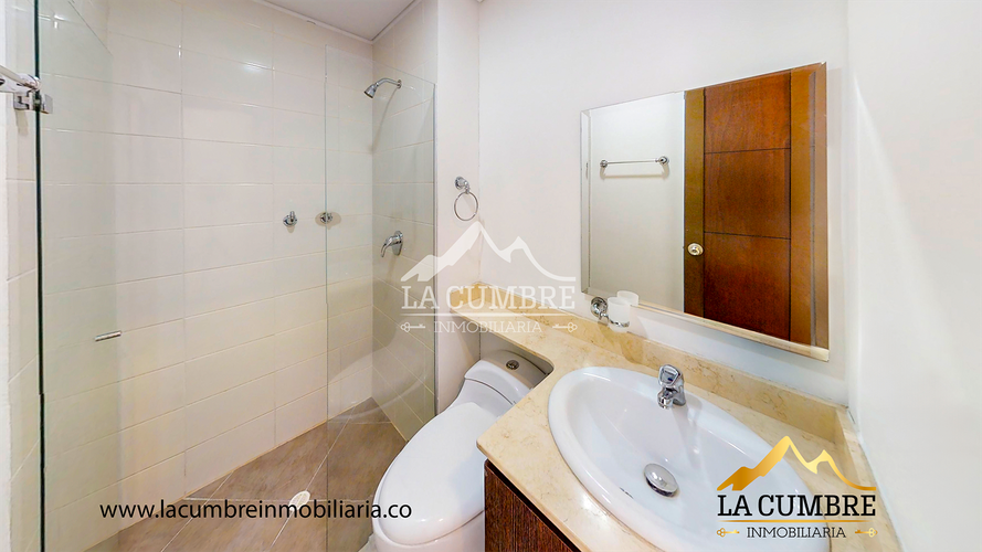 Apartamento de 3 alcobas en arriendo en La Florida, Medellín, 206 m² · foto 17 de 19