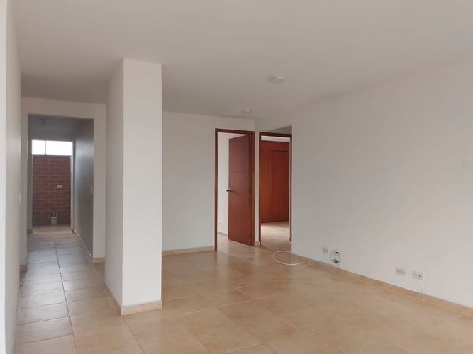 Apartamento de 3 alcobas en arriendo en Laureles, Medellín, 104 m² · foto 3 de 18