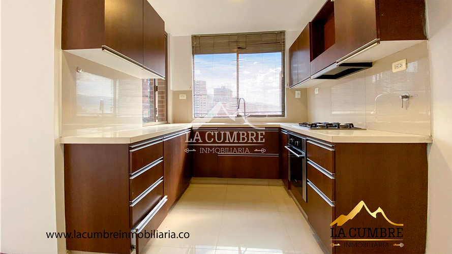 Apartamento de 3 alcobas en arriendo en La Florida, Medellín, 135 m² · foto 4 de 14