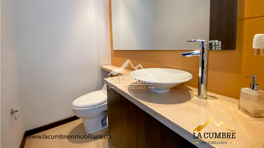 Apartamento de 3 alcobas en arriendo en La Florida, Medellín, 135 m² · foto 6 de 14