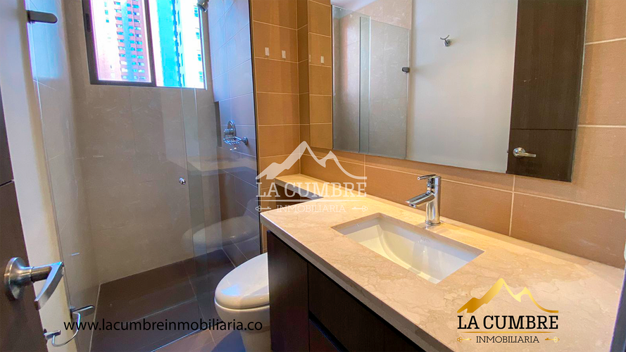 Apartamento de 3 alcobas en arriendo en La Florida, Medellín, 135 m² · foto 11 de 14