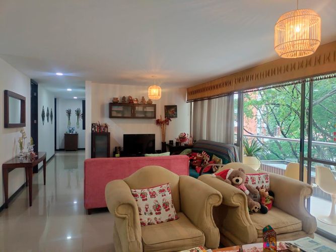 Apartamento de 4 alcobas en arriendo en Loma Benedictinos, Envigado, 167 m² · foto 3 de 17