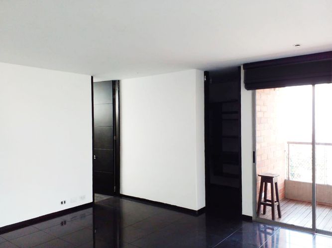 Apartamento de 3 alcobas en arriendo en El Poblado, Medellín, 160 m² · foto 7 de 15