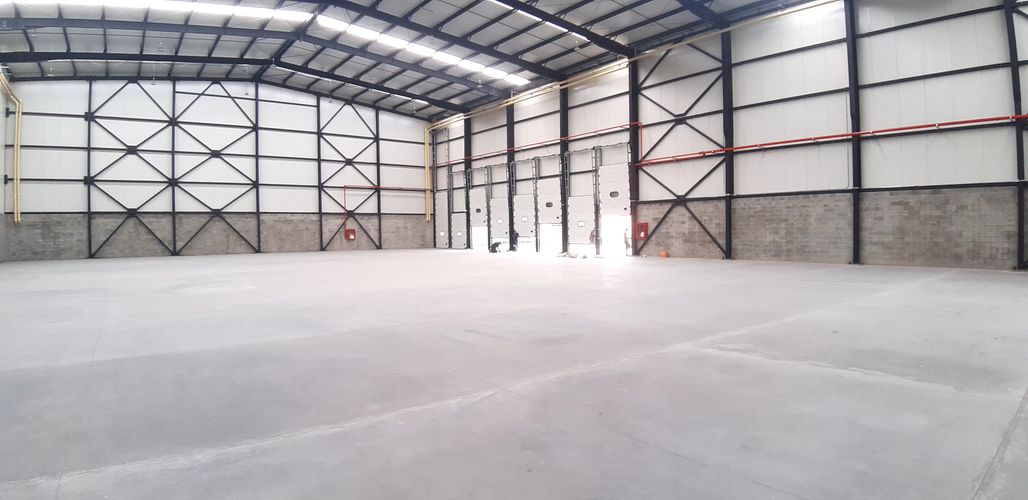 Bodega en arriendo en Brisas De Los Alamos, Cali, 1800 m² · foto 18 de 24