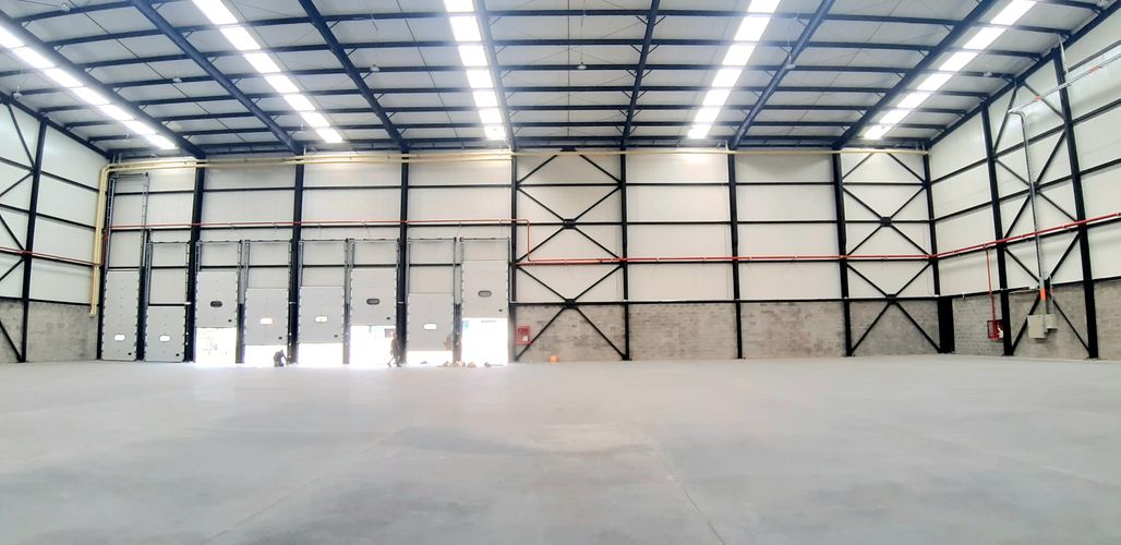 Bodega en arriendo en Brisas De Los Alamos, Cali, 1800 m² · foto 24 de 24
