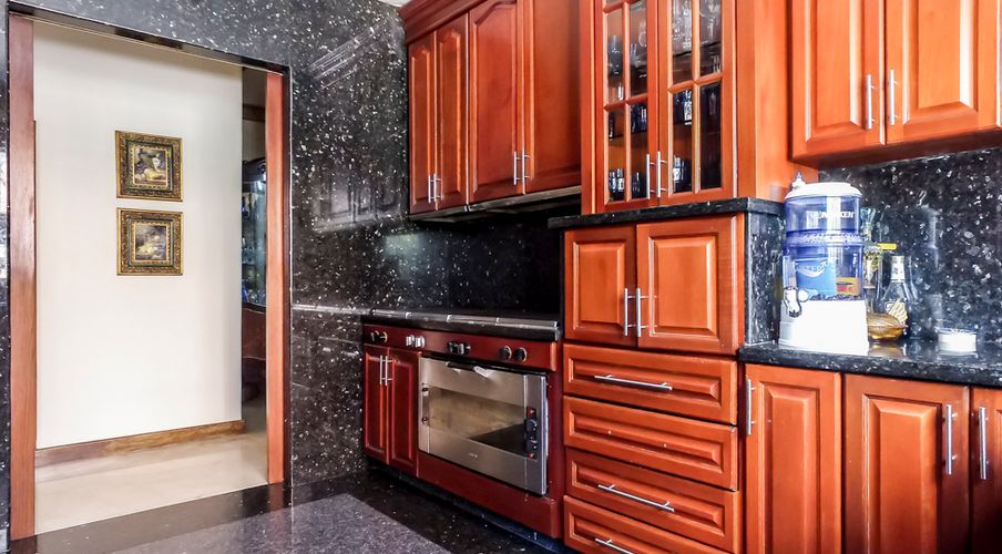Casa de 4 alcobas en venta en El Poblado, Medellín, 700 m² · foto 8 de 20