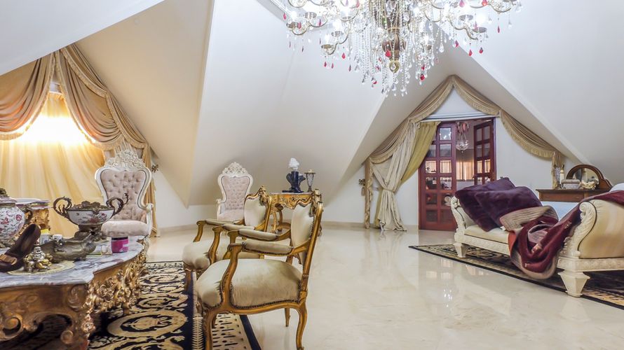 Casa de 4 alcobas en venta en El Poblado, Medellín, 700 m² · foto 9 de 20