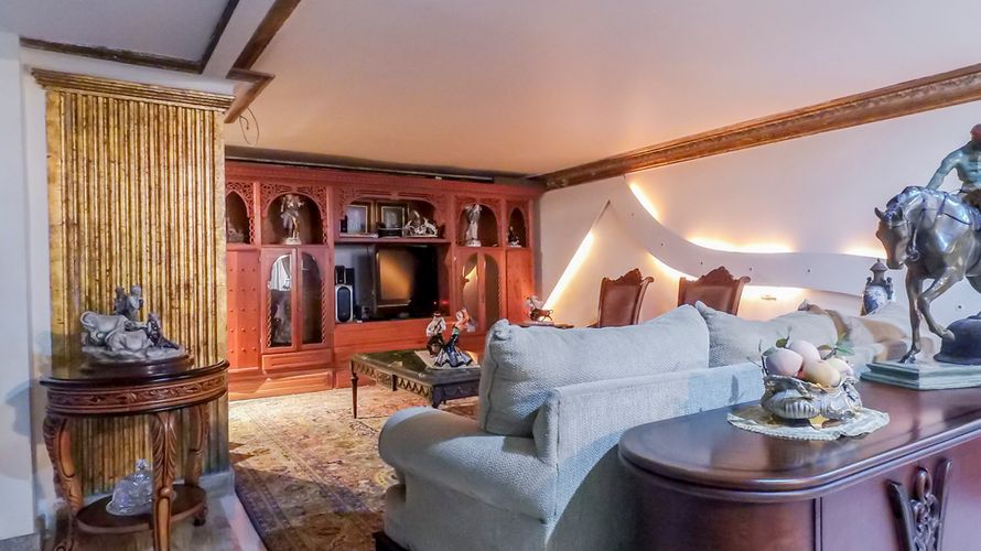 Casa de 4 alcobas en venta en El Poblado, Medellín, 700 m² · foto 16 de 20