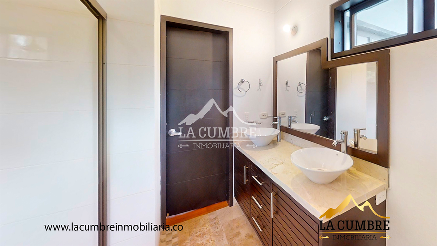 Apartamento de 5 alcobas en arriendo en Llano Grande, Rionegro, 550 m² · foto 23 de 24