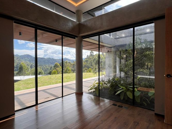 Casa de 3 alcobas en venta en El Retiro, 450 m² · foto 2 de 19