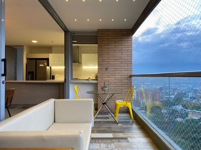 Apartamento de 3 alcobas en arriendo en La Florida, Medellín, 157 m² · foto 3 de 19