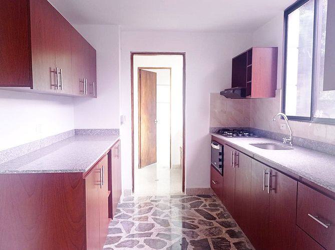 Apartamento de 3 alcobas en arriendo en El Poblado, Medellín, 142 m² · foto 7 de 19