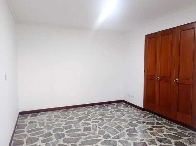 Apartamento de 3 alcobas en arriendo en El Poblado, Medellín, 142 m² · foto 17 de 19