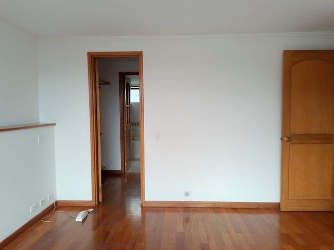 Apartamento de 3 alcobas en arriendo en El Poblado, Medellín, 141 m² · foto 9 de 15