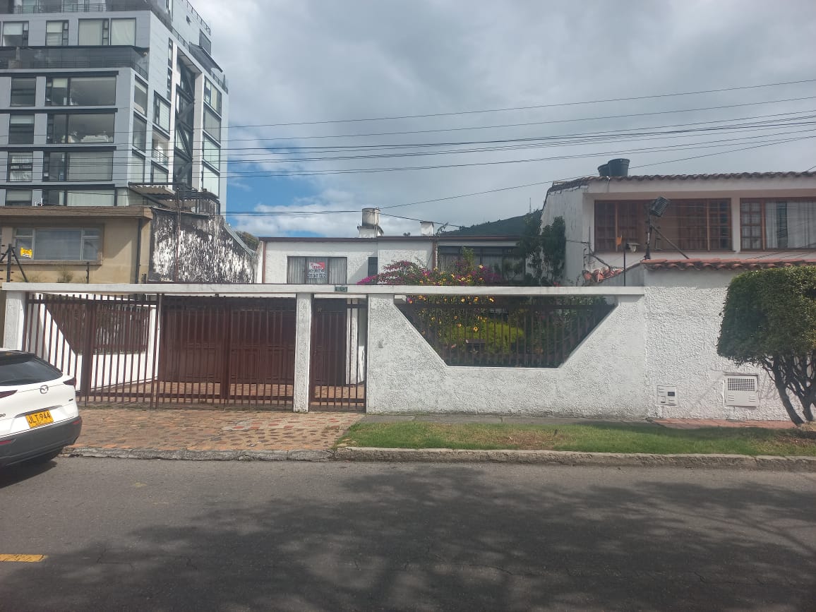 Casa en venta en Santa Ana, Bogotá · foto 4 de 24
