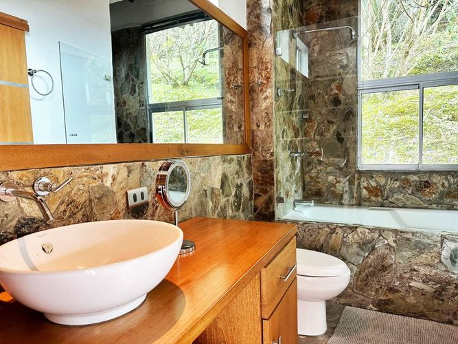 Casa de 5 alcobas en venta en Loma Del Chocho, Envigado, 621 m² · foto 15 de 17