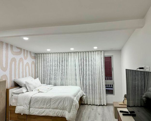 Casa de 4 alcobas en arriendo en El Poblado, Medellín, 334 m² · foto 9 de 19