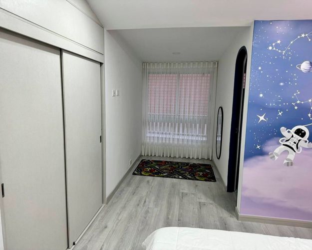Casa de 4 alcobas en arriendo en El Poblado, Medellín, 334 m² · foto 10 de 19