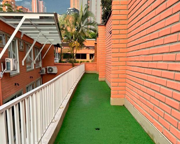 Casa de 4 alcobas en arriendo en El Poblado, Medellín, 334 m² · foto 19 de 19