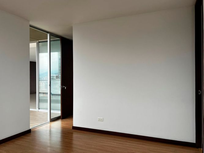Apartamento de 3 alcobas en arriendo en Loma Benedictinos, Envigado, 125 m² · foto 9 de 19
