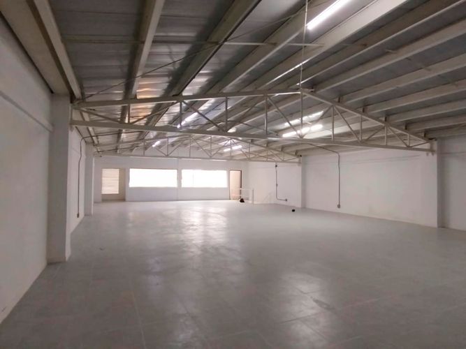 Local en arriendo en Laureles, Medellín, 345 m² · foto 5 de 7