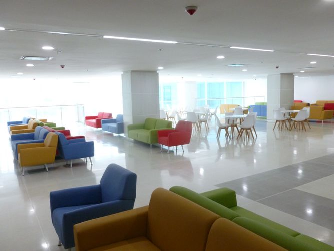 Consultorio en arriendo en Terrazas De Menzuli, Floridablanca, 40 m² · foto 2 de 13