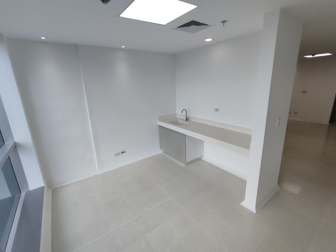 Consultorio en arriendo en Terrazas De Menzuli, Floridablanca, 40 m² · foto 10 de 13