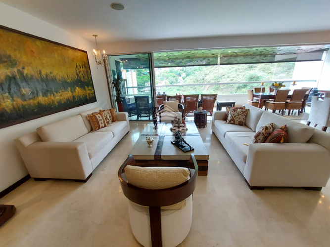 Apartamento de 2 alcobas en venta en Normandia, Cali, 276 m² · foto 3 de 14