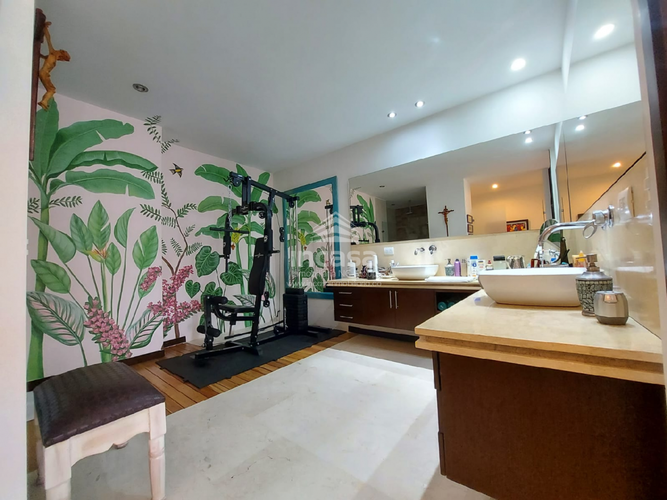 Apartamento de 2 alcobas en venta en Normandia, Cali, 276 m² · foto 2 de 14