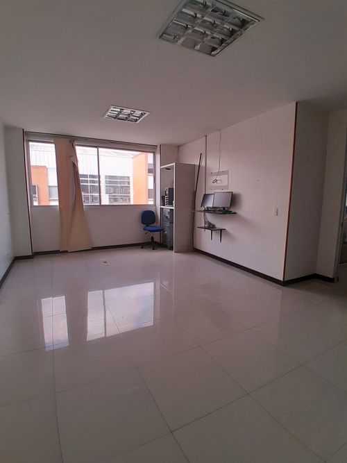 Bodega en arriendo en Cencar- Yumbo, Yumbo, 2200 m² · foto 11 de 12