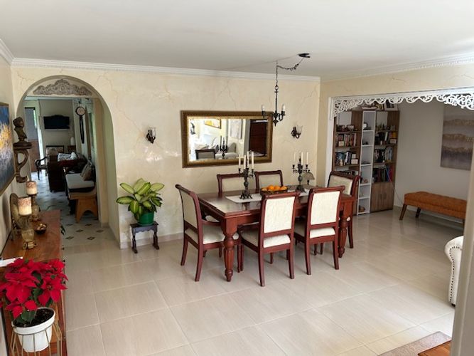 Casa de 4 alcobas en venta en Bosques De Santa Helena, Ibagué, 180 m² · foto 2 de 20