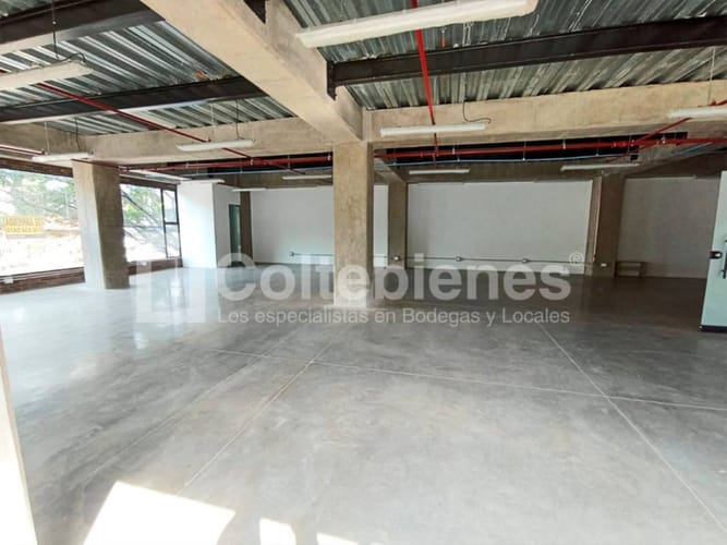 Local en arriendo en Trinidad, Medellín, 210 m² · foto 2 de 14