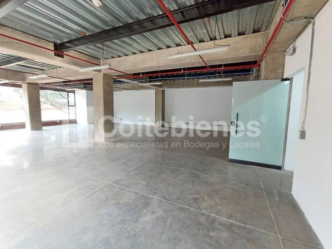 Local en arriendo en Trinidad, Medellín, 210 m² · foto 6 de 14