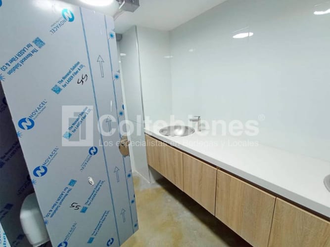 Local en arriendo en Trinidad, Medellín, 210 m² · foto 8 de 14