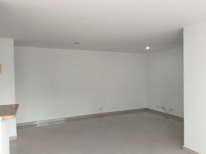 Apartamento de 3 alcobas en arriendo en El Poblado, Medellín, 84 m² · foto 4 de 17