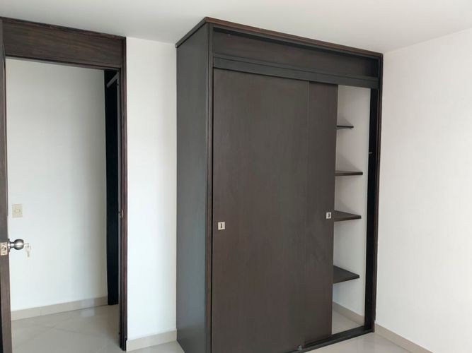 Apartamento de 3 alcobas en arriendo en El Poblado, Medellín, 84 m² · foto 13 de 17