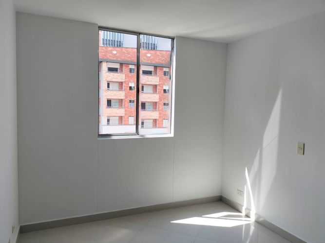 Apartamento de 3 alcobas en arriendo en El Poblado, Medellín, 84 m² · foto 14 de 17