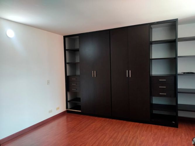 Apartamento de 3 alcobas en arriendo en El Poblado, Medellín, 74 m² · foto 9 de 16