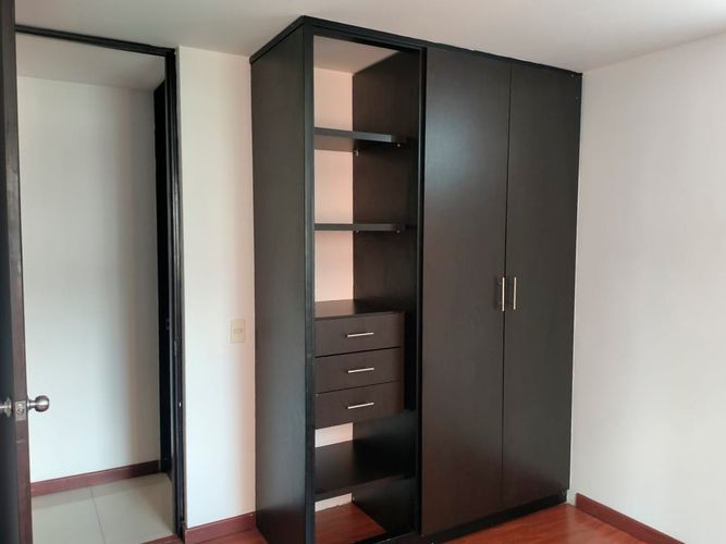 Apartamento de 3 alcobas en arriendo en El Poblado, Medellín, 74 m² · foto 10 de 16