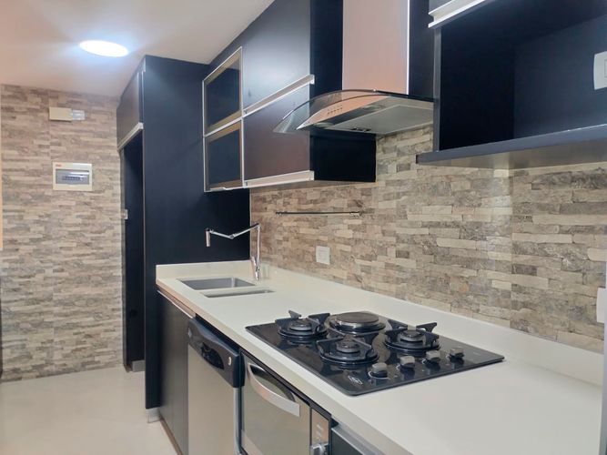 Apartamento de 3 alcobas en arriendo en El Poblado, Medellín, 74 m² · foto 6 de 17