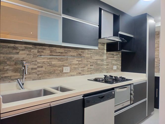 Apartamento de 3 alcobas en arriendo en El Poblado, Medellín, 74 m² · foto 7 de 17