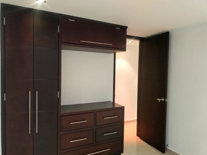 Apartamento de 3 alcobas en arriendo en El Poblado, Medellín, 74 m² · foto 11 de 17